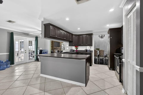 Tiny photo for 106 Segovia Court, Royal Palm Beach, FL 33411 (MLS # B26033994)
