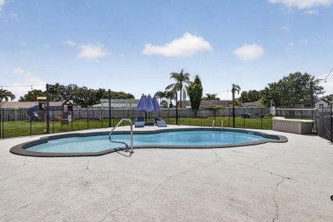 Tiny photo for 106 Segovia Court, Royal Palm Beach, FL 33411 (MLS # B26033994)