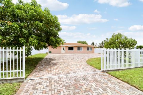 Tiny photo for 2488 Pineway Drive, West Palm Beach, FL 33415 (MLS # B26054093)