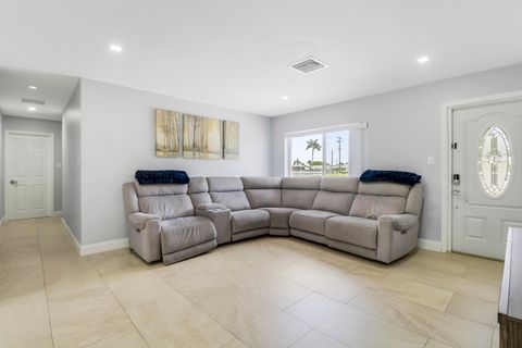 Tiny photo for 2488 Pineway Drive, West Palm Beach, FL 33415 (MLS # B26054093)