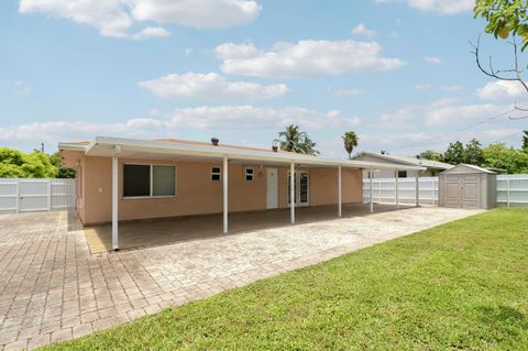 Tiny photo for 2488 Pineway Drive, West Palm Beach, FL 33415 (MLS # B26054093)