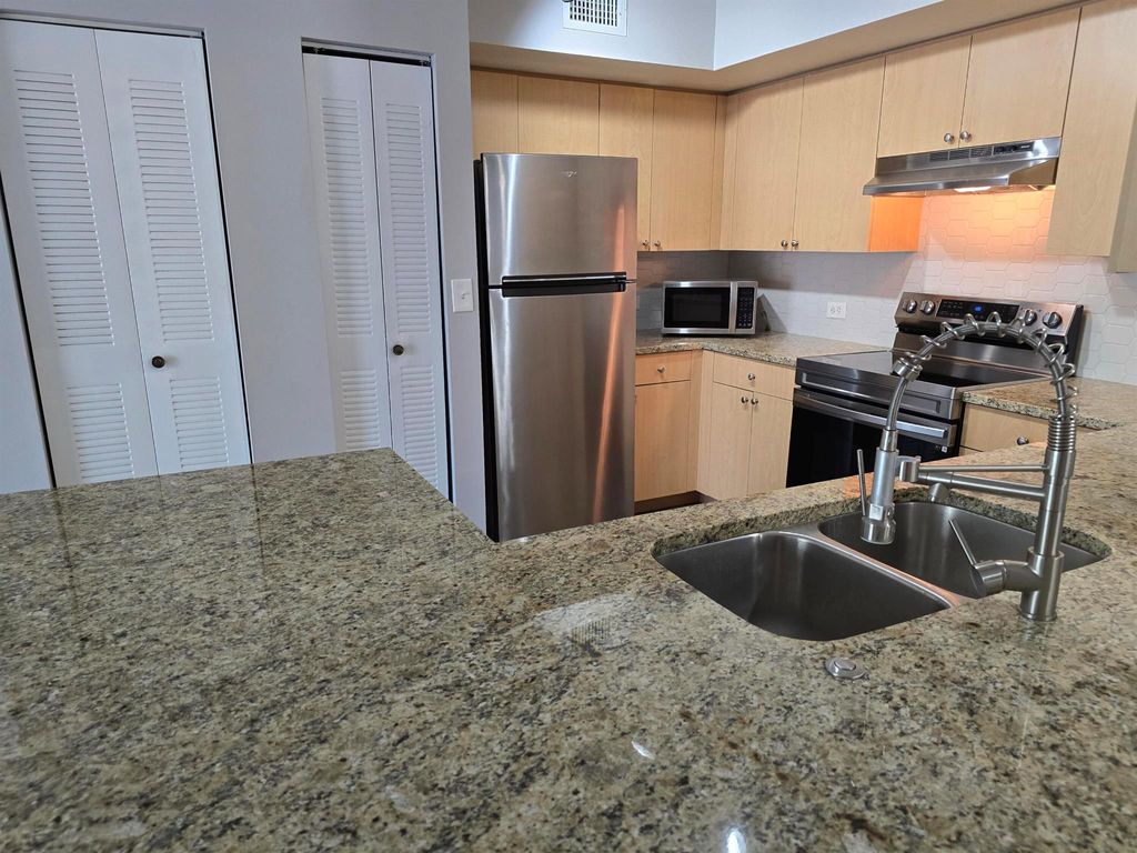 Photo of 701 Villa Circle, Boynton Beach, FL 33435 (MLS # R11079240)