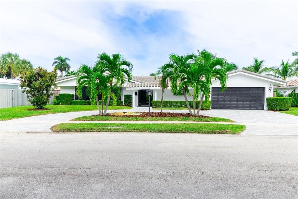 Photo of 737 SW 7th Street, Boca Raton, FL 33486 (MLS # F10449745)