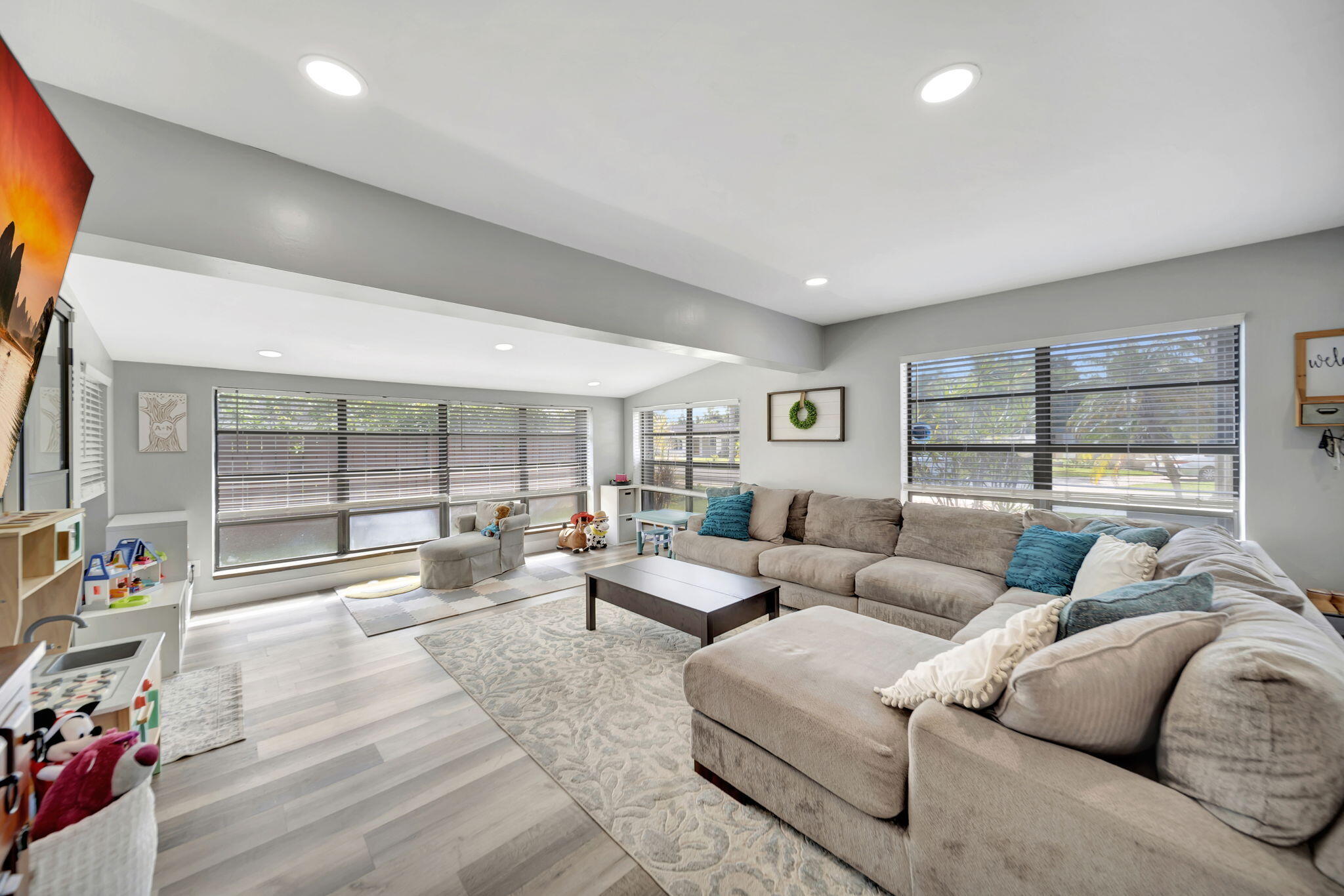 LLOYD ESTATES ADD CORR PLAT - Residential