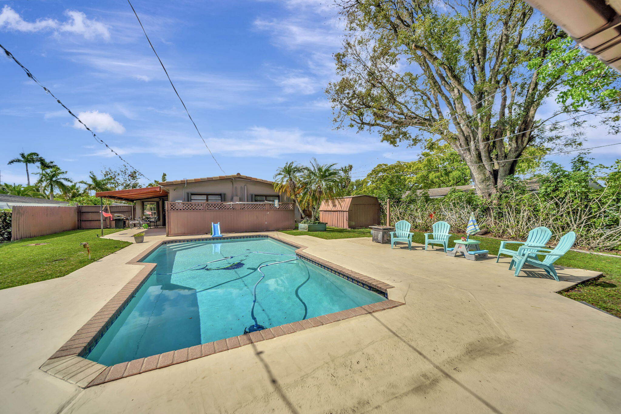 LLOYD ESTATES ADD CORR PLAT - Residential