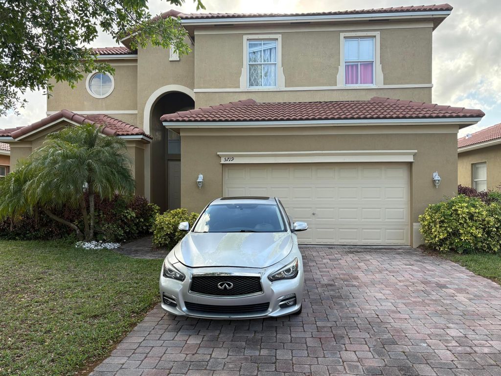 Photo of 5719 Place Lake Drive, Fort Pierce, FL 34951 (MLS # B26013616)