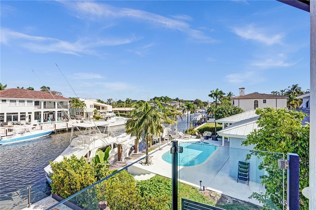 CORAL KEY VILLAS 6TH SEC - Residential