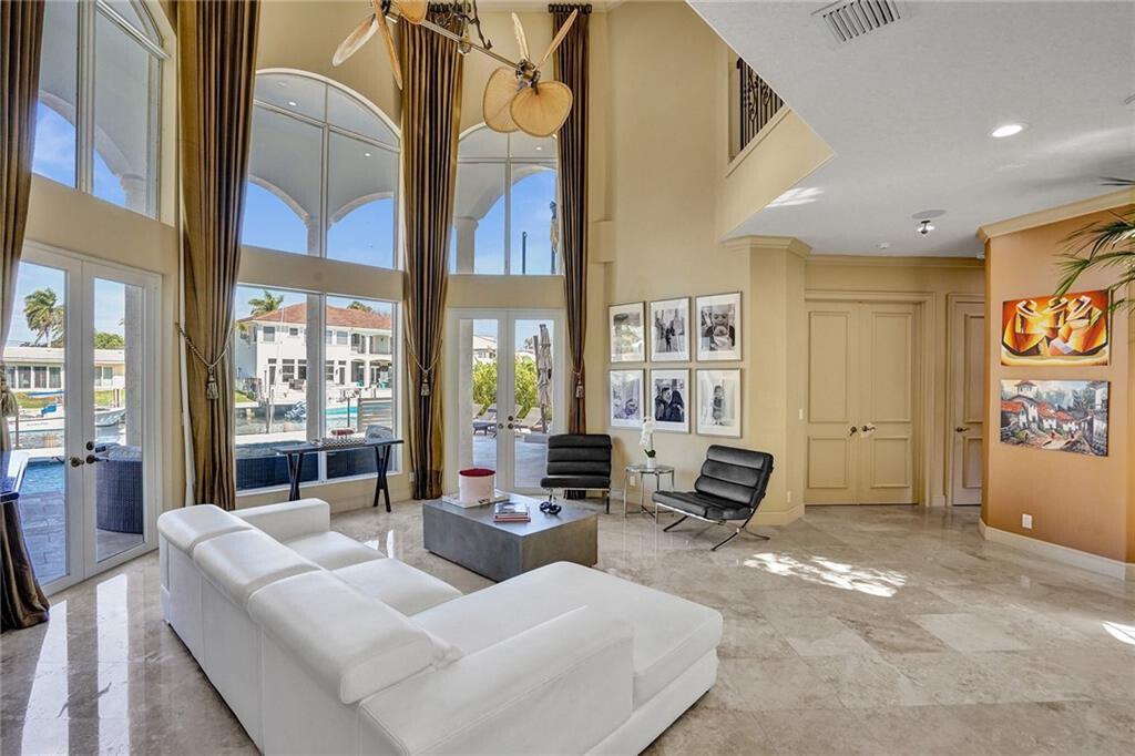 CORAL KEY VILLAS 6TH SEC - Residential