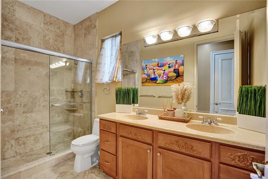 CORAL KEY VILLAS 6TH SEC - Residential