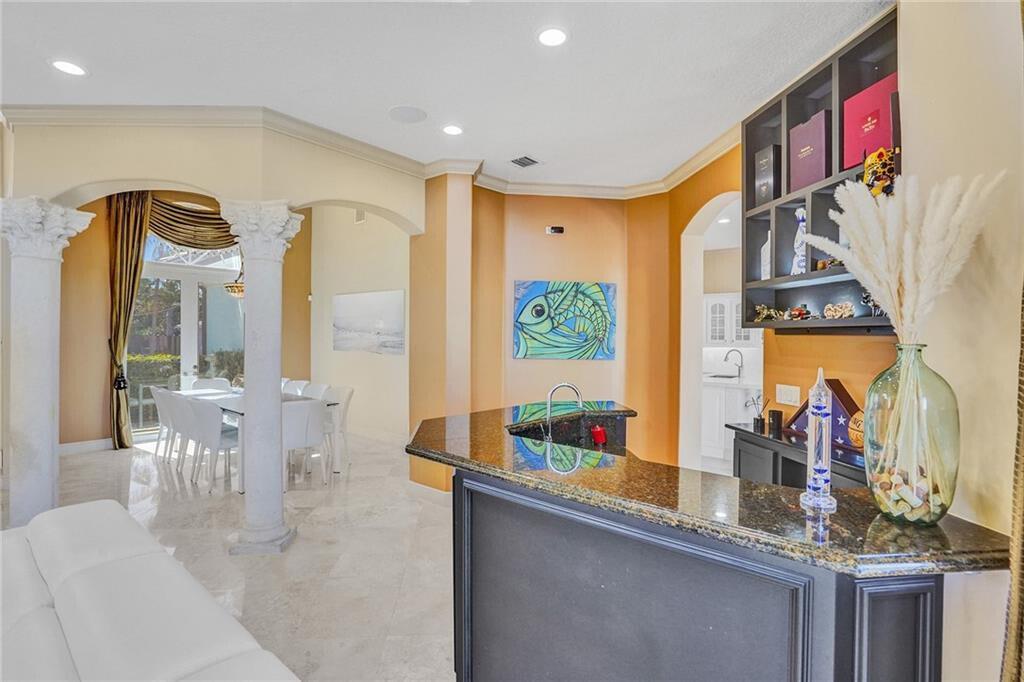 CORAL KEY VILLAS 6TH SEC - Residential