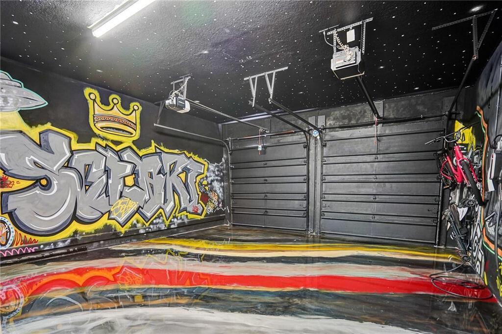 CORAL KEY VILLAS 6TH SEC - Residential