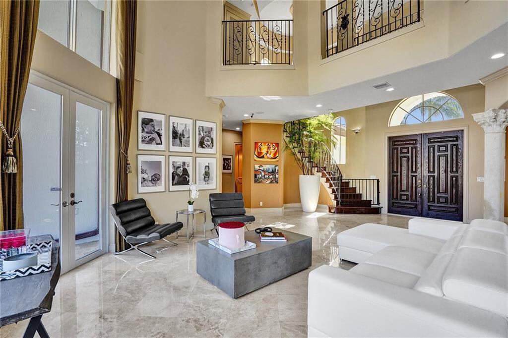 CORAL KEY VILLAS 6TH SEC - Residential