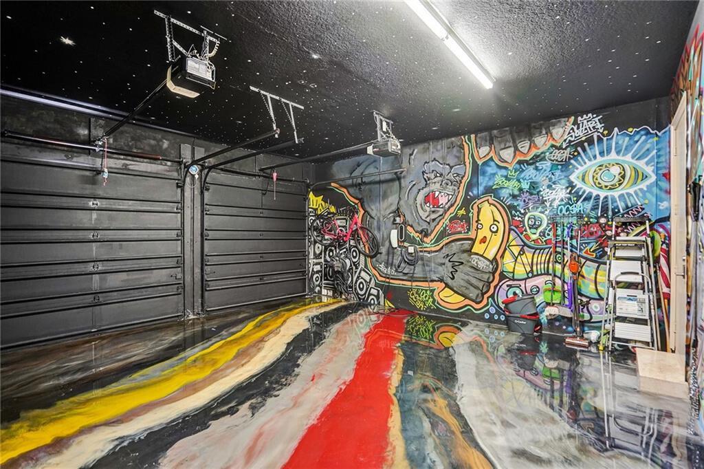 CORAL KEY VILLAS 6TH SEC - Residential