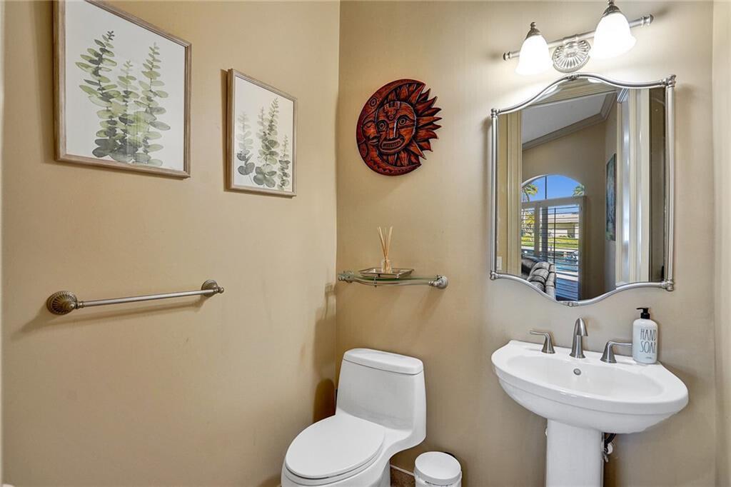 CORAL KEY VILLAS 6TH SEC - Residential