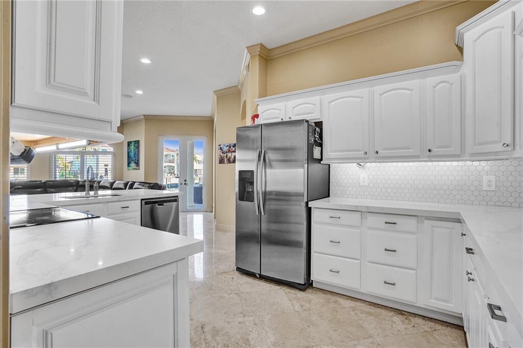 CORAL KEY VILLAS 6TH SEC - Residential