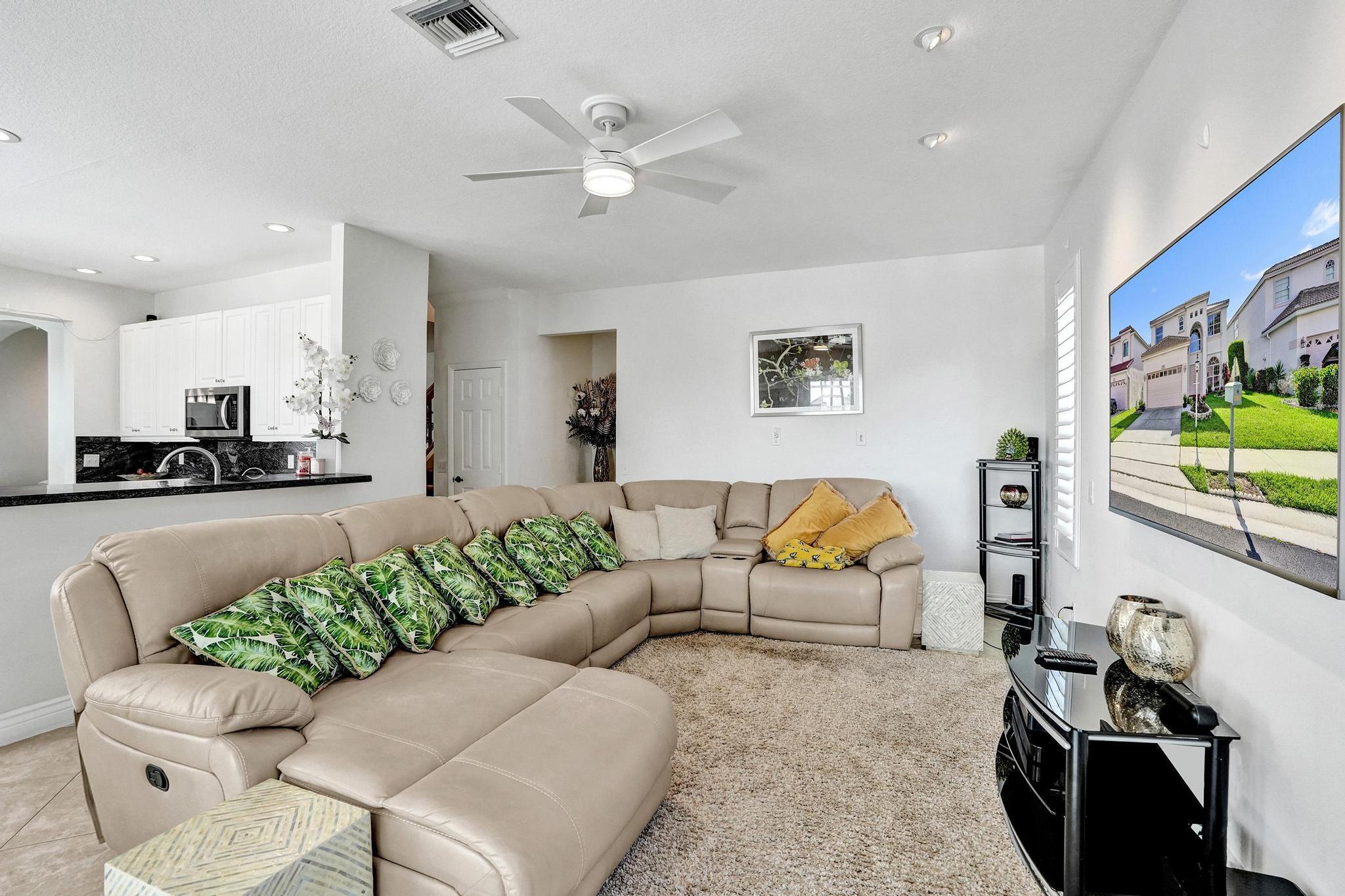 HOLIDAY SPRINGS EAST - Residential