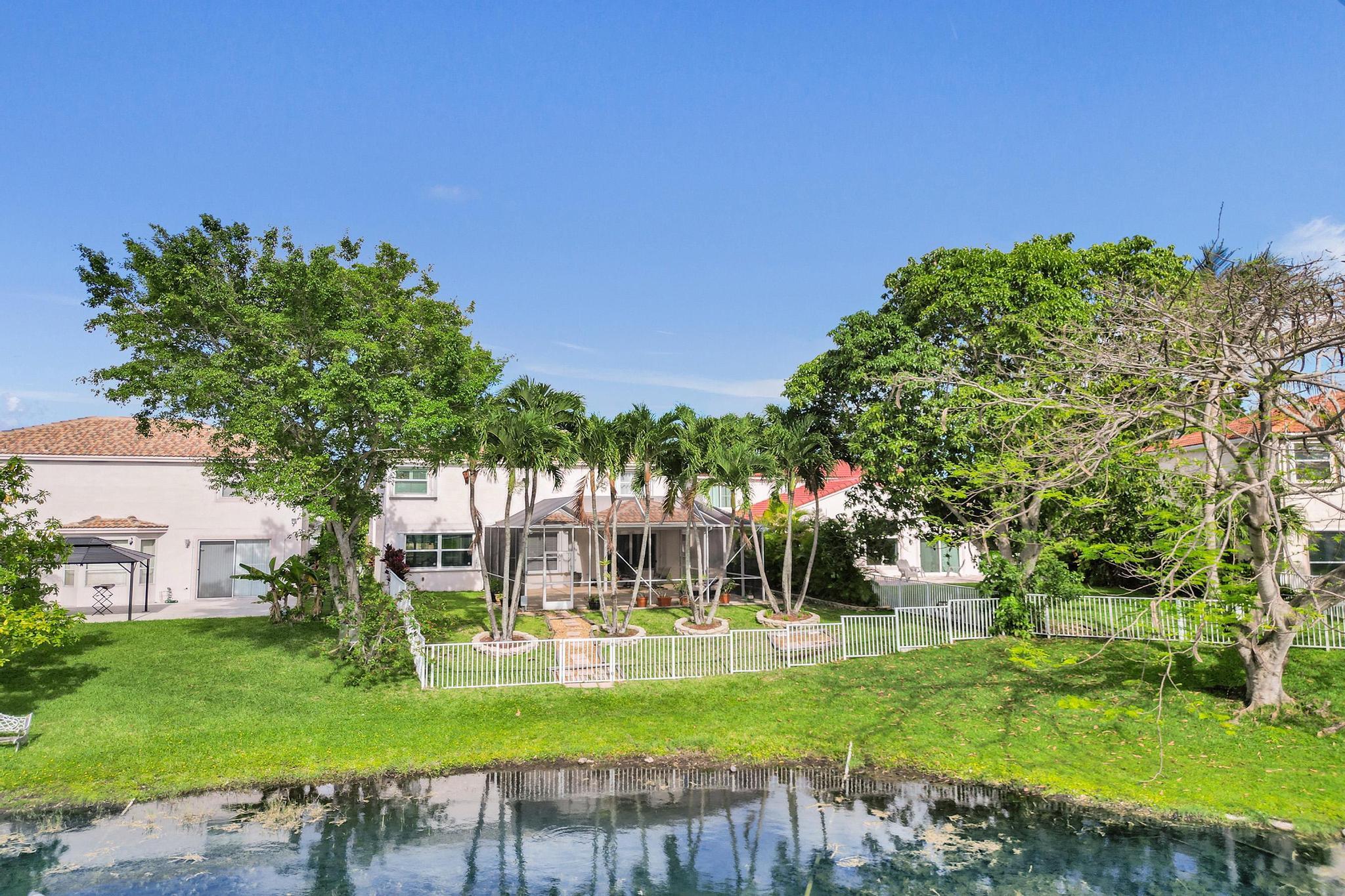 HOLIDAY SPRINGS EAST - Residential
