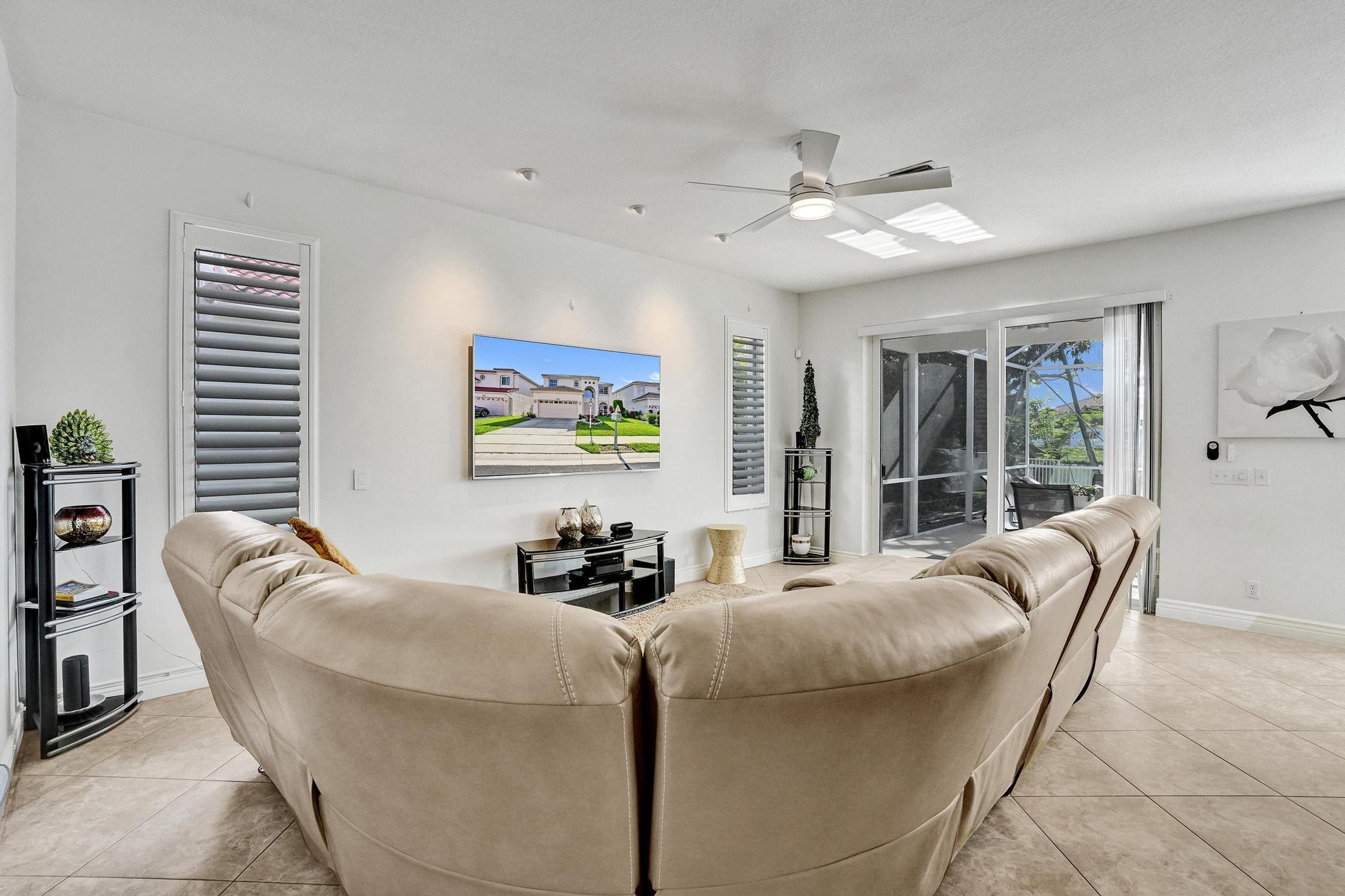 HOLIDAY SPRINGS EAST - Residential