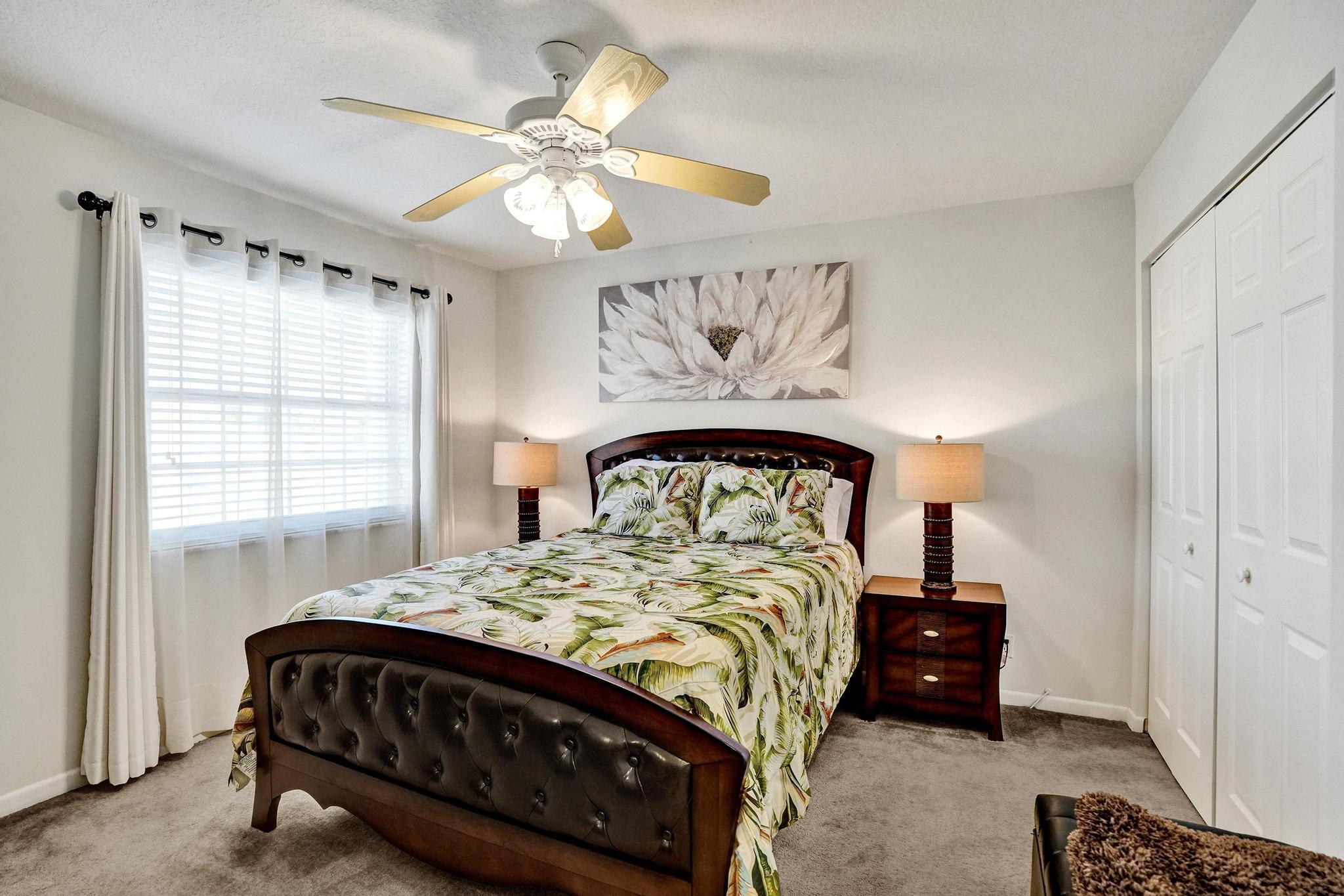 HOLIDAY SPRINGS EAST - Residential