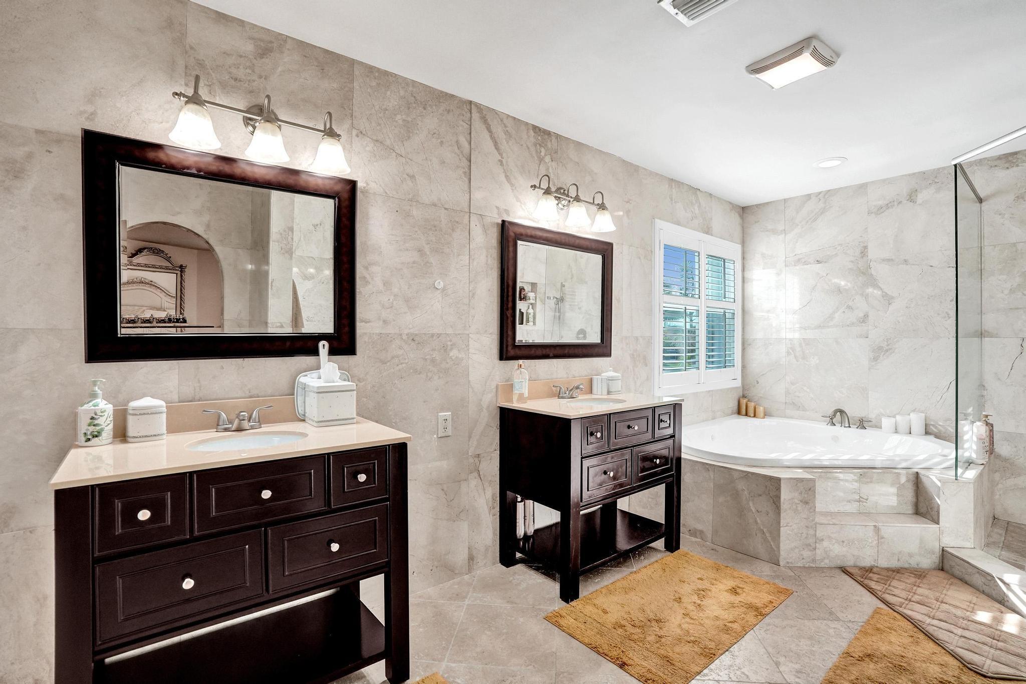 HOLIDAY SPRINGS EAST - Residential
