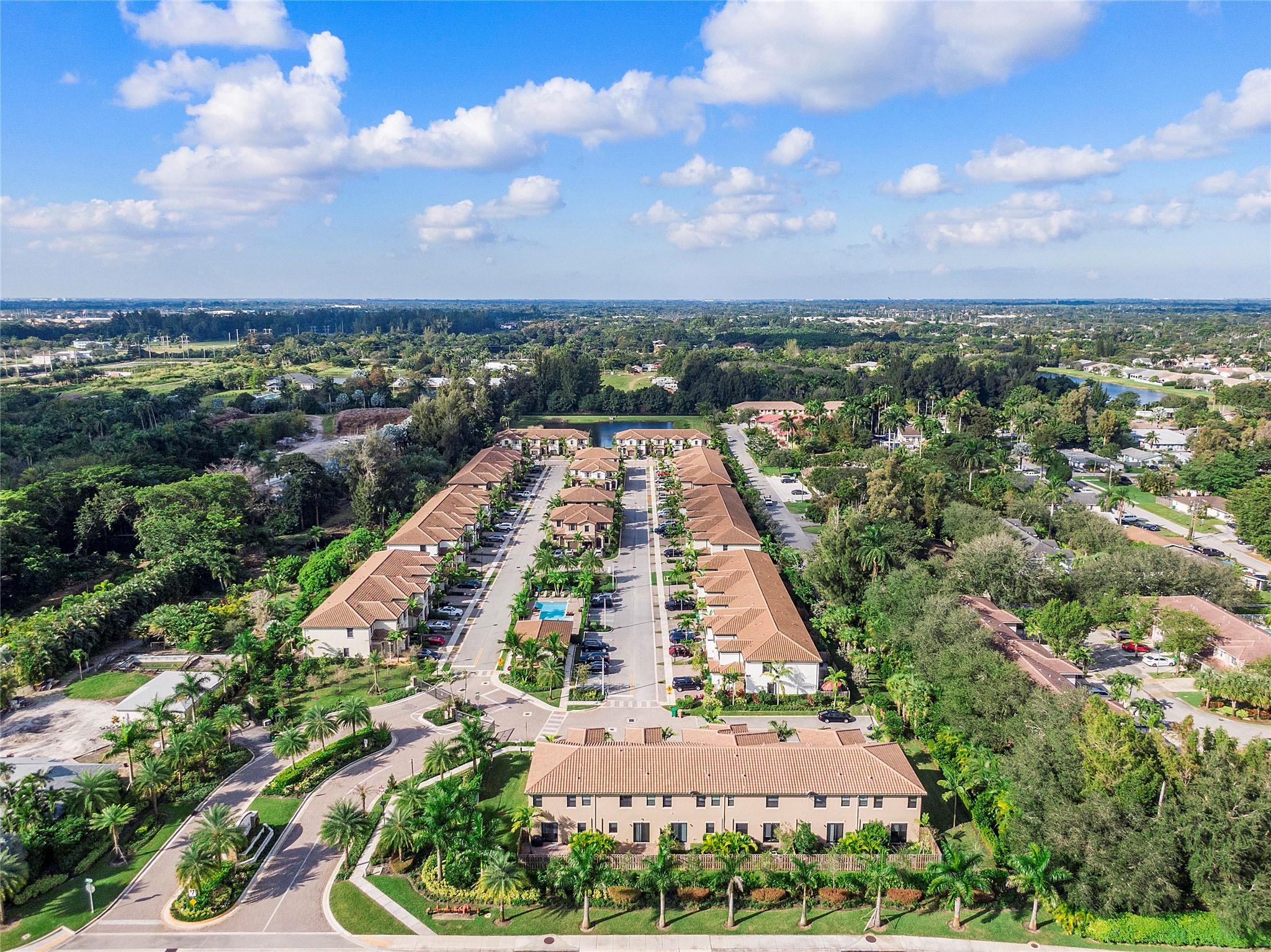 BRETON PARK AT DAVIE - Residential