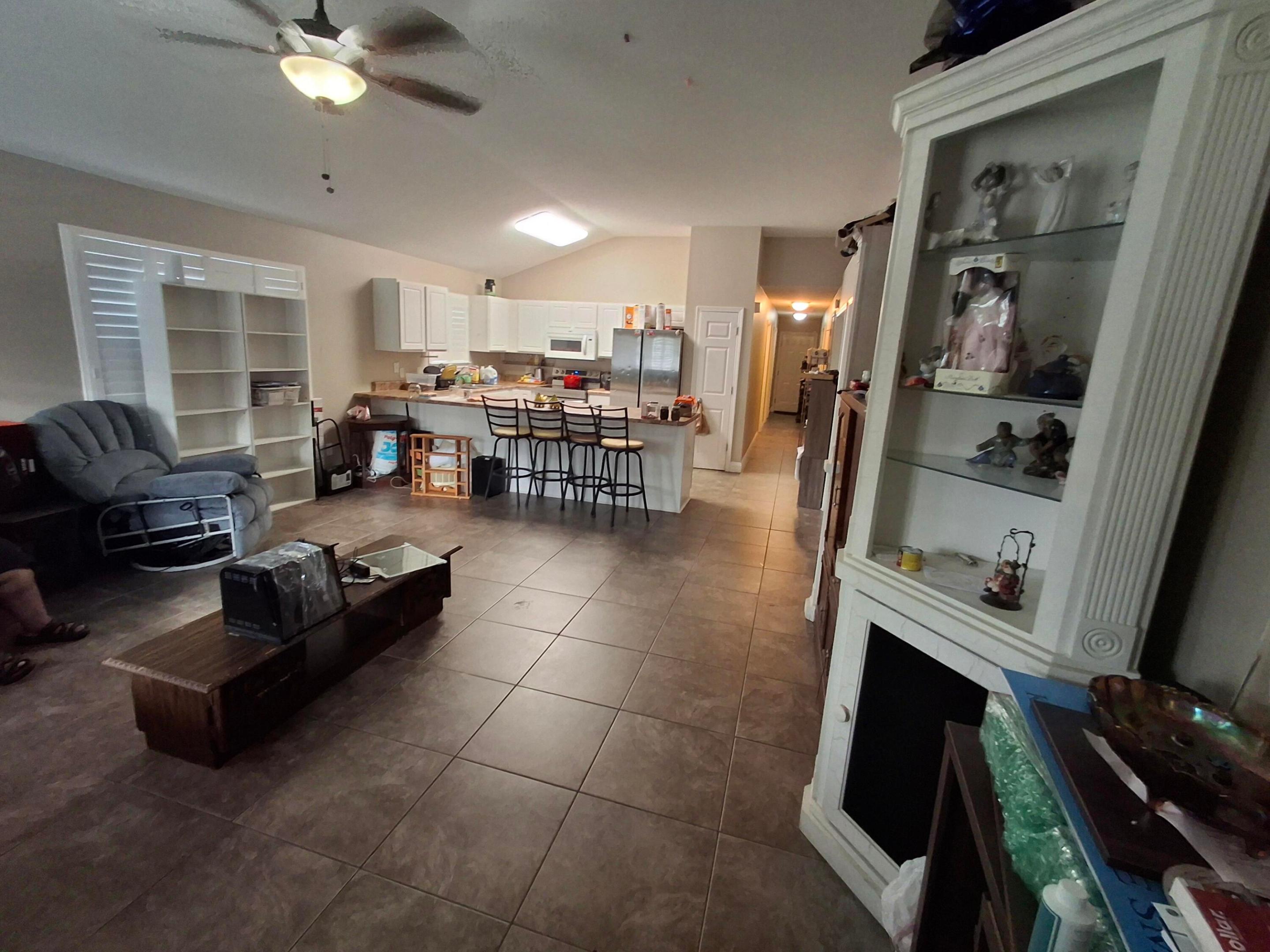 DALLAS DOWNS - Residential