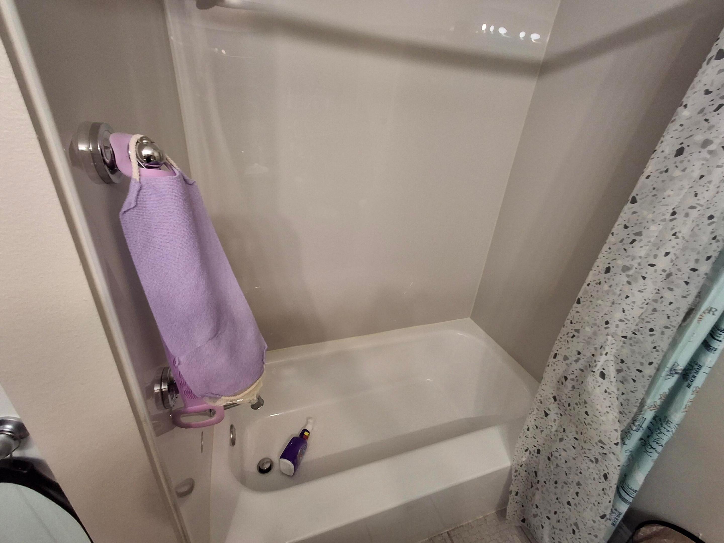 DALLAS DOWNS - Residential