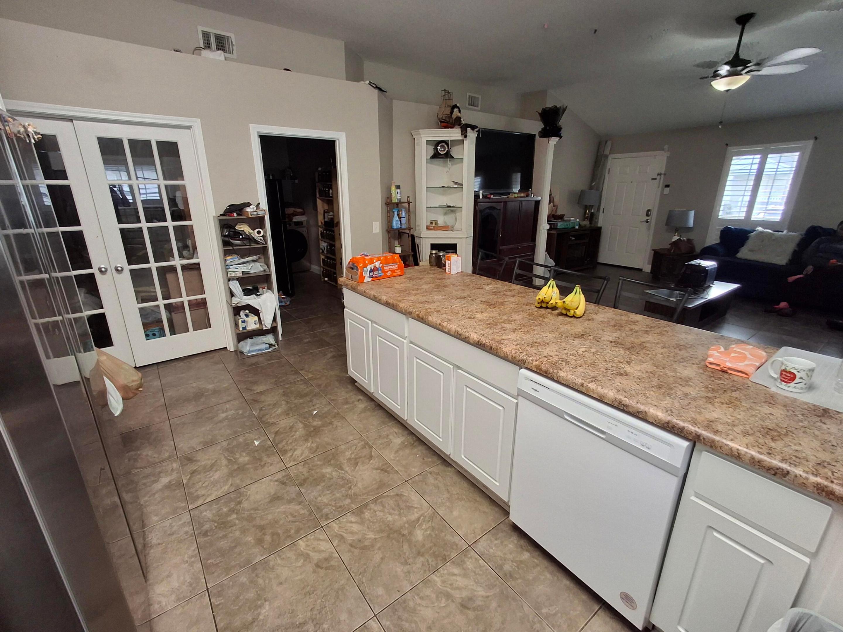 DALLAS DOWNS - Residential