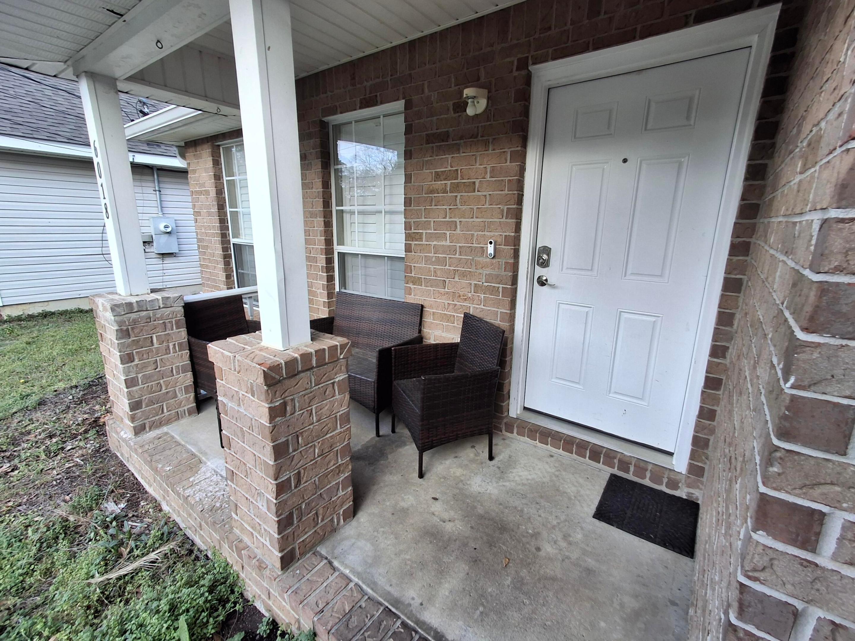 DALLAS DOWNS - Residential