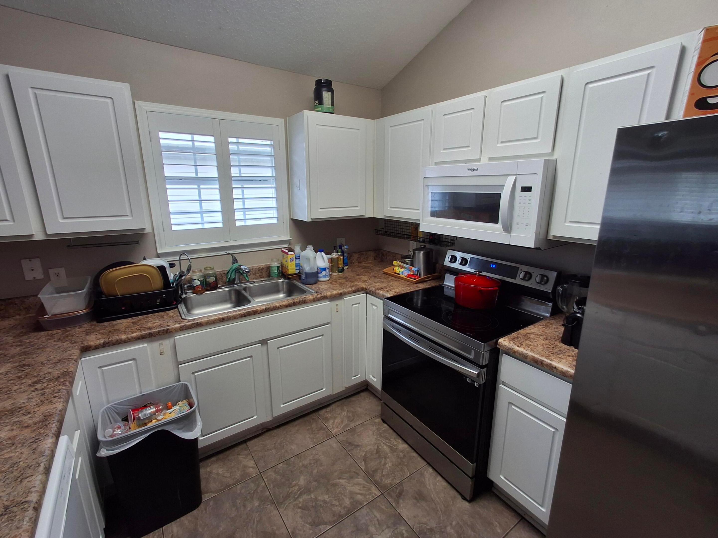 DALLAS DOWNS - Residential