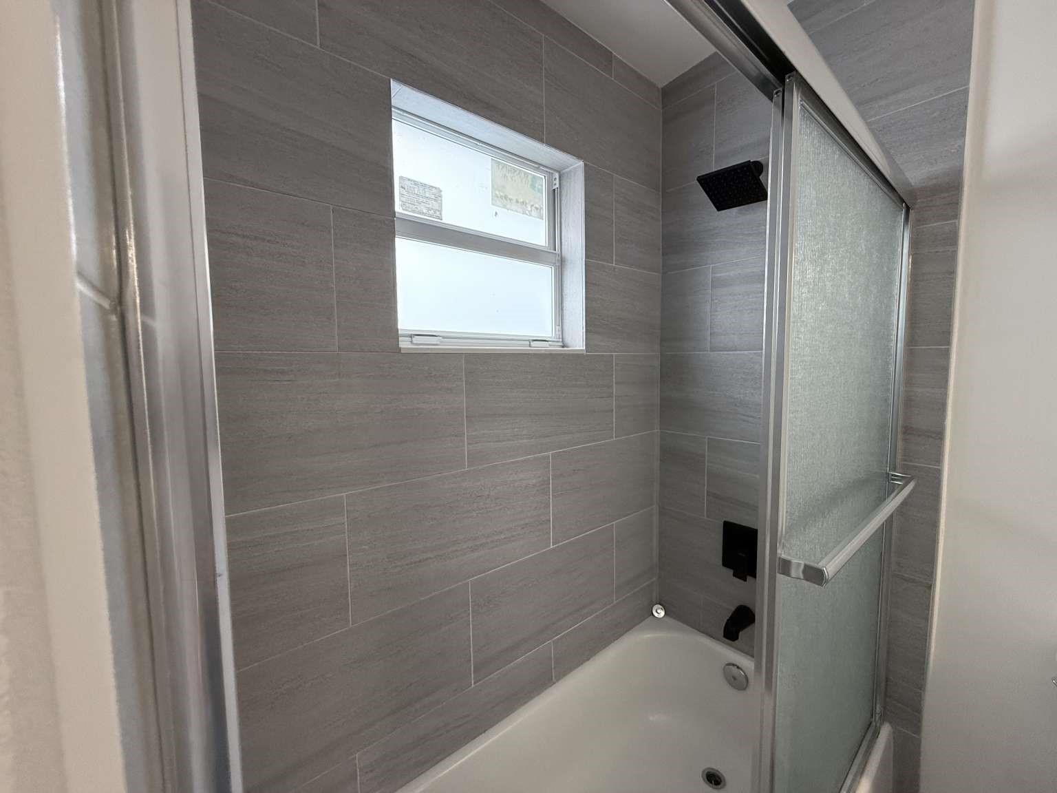 Maddox Heights 5-24 B - Residential Lease