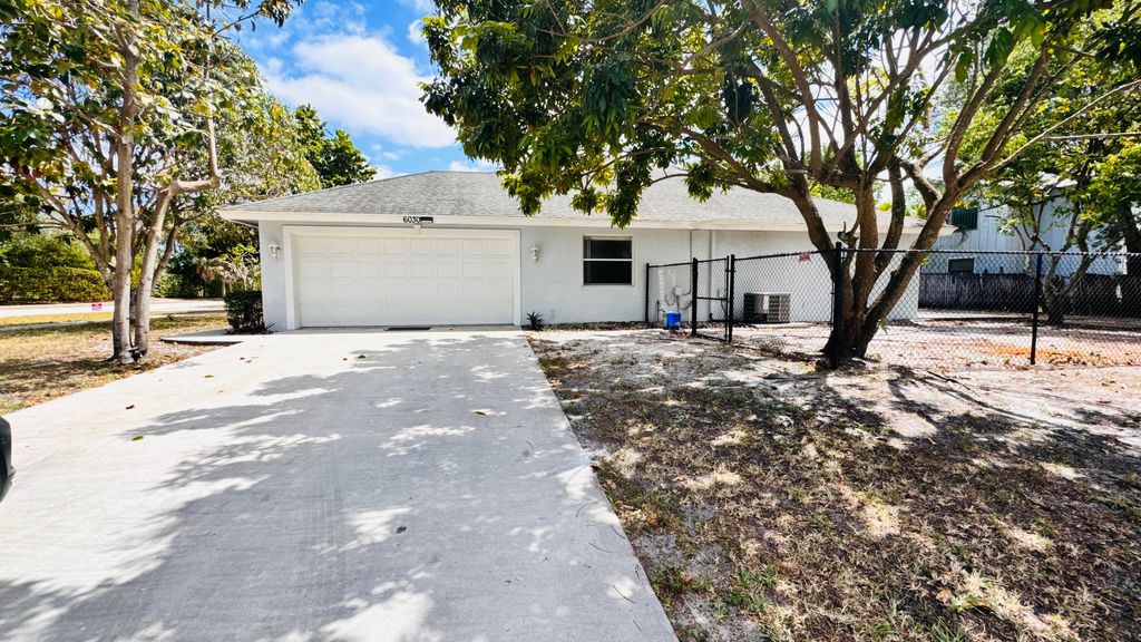 Photo of 6030 Eberts Street, Jupiter, FL 33458 (MLS # R11087412)