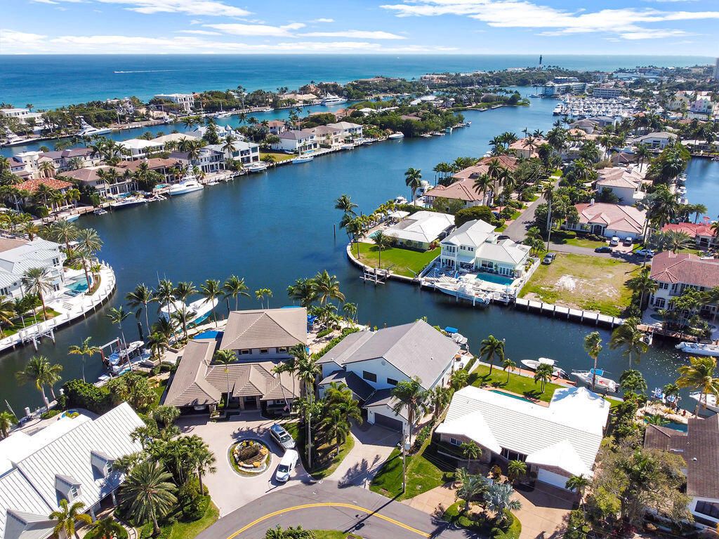 Photo of 2888 NE 33rd Street, Lighthouse Point, FL 33064 (MLS # B26030954)