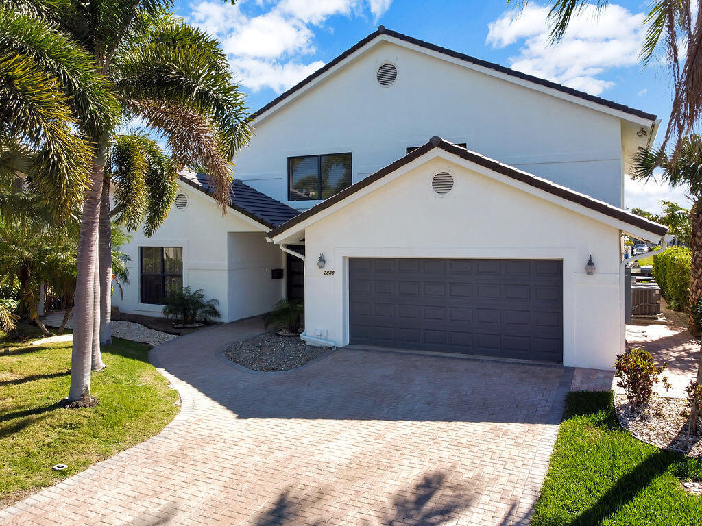 2888 NE 33rd Street