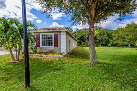 A home in Port St Lucie