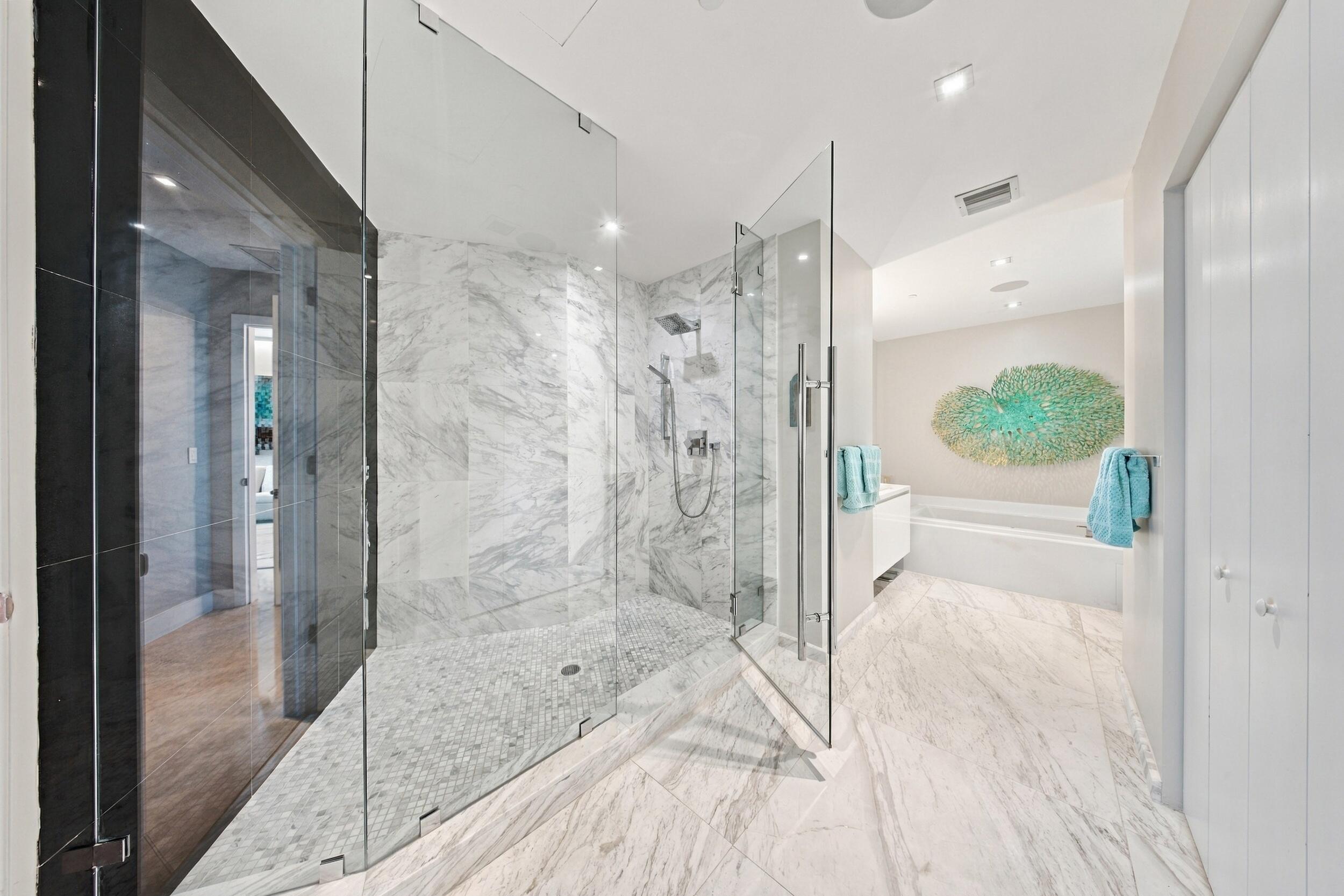 701 N Fort Lauderdale Beach Boulevard 704, Fort Lauderdale, FL, 33304/$1,999,900 4 701 N Fort Lauderdale Beach Boulevard 704