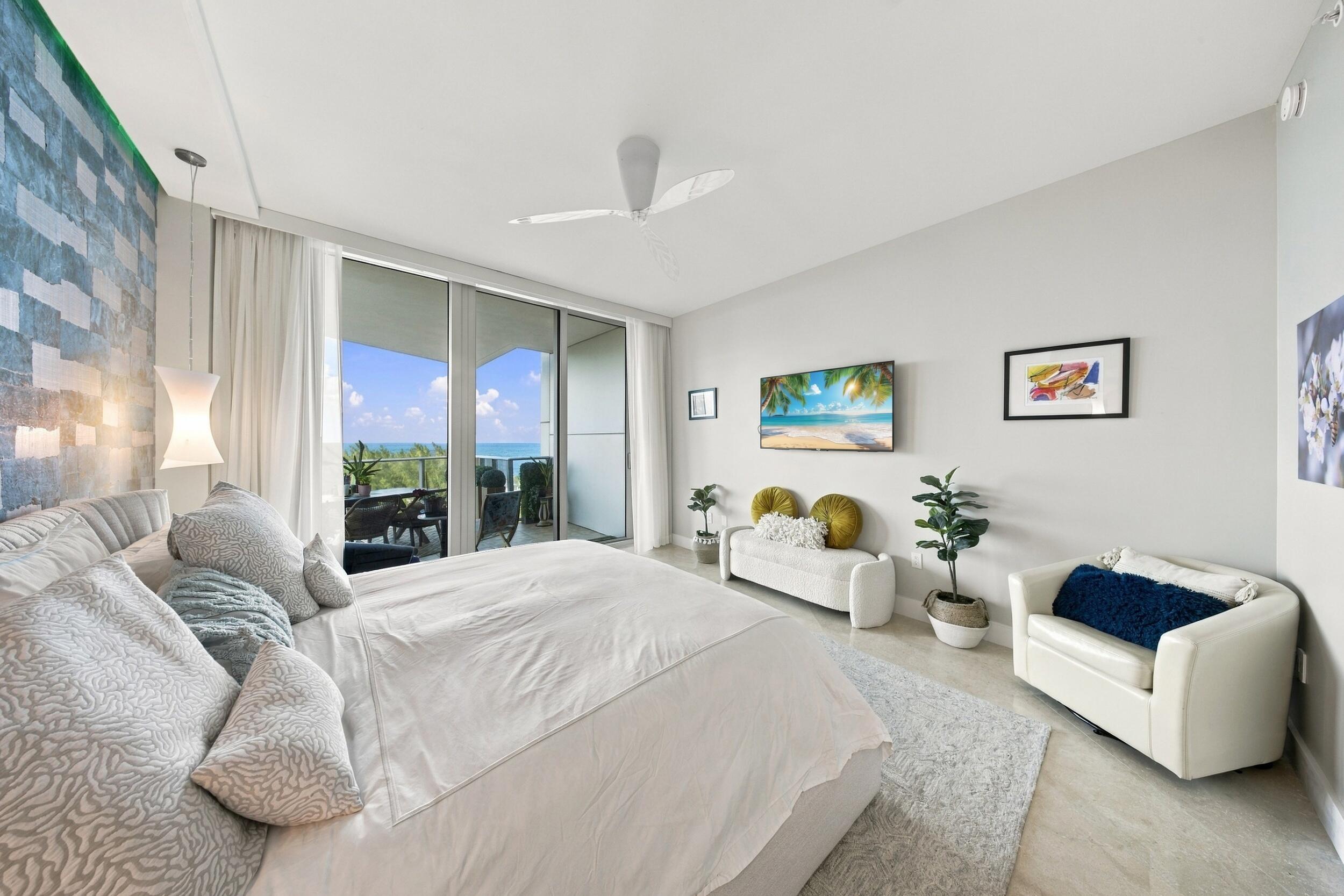 701 N Fort Lauderdale Beach Boulevard 704, Fort Lauderdale, FL, 33304/$1,999,900 2 701 N Fort Lauderdale Beach Boulevard 704