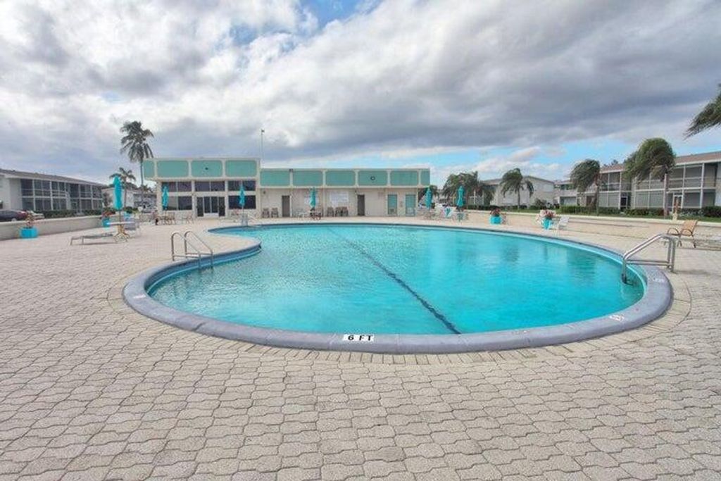 Photo of 230 Horizons E #307, Boynton Beach, FL 33435 (MLS # R11127163)