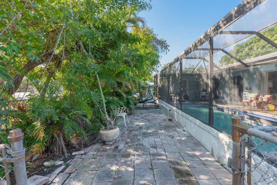 Floranada Ridge Sec A 30- - Residential