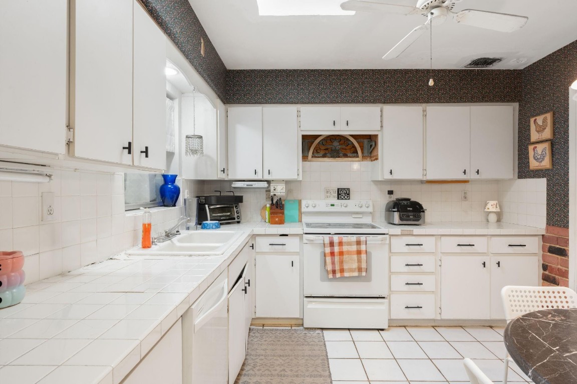 Floranada Ridge Sec A 30- - Residential