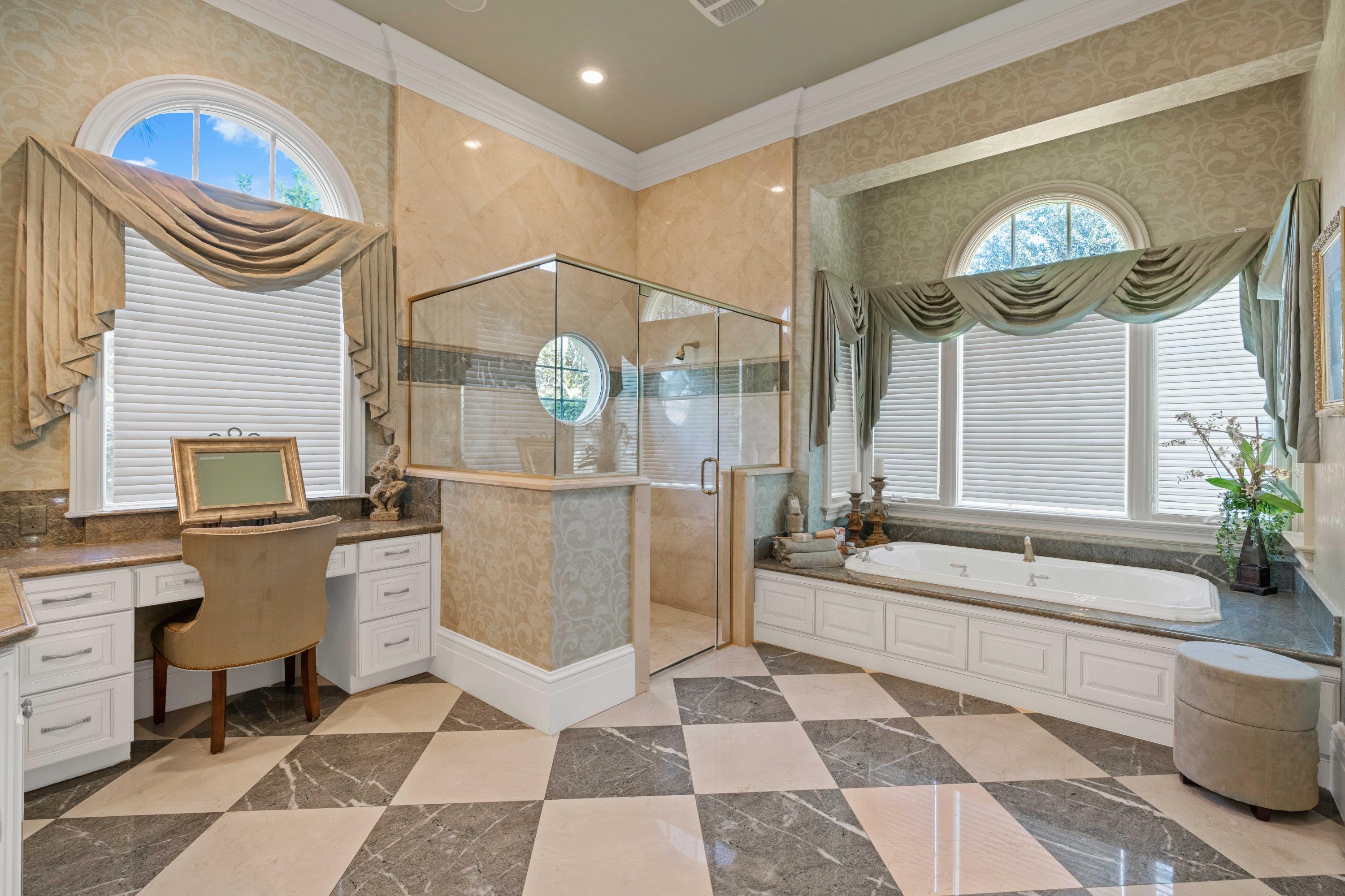 OLD PALM 4 - Residential