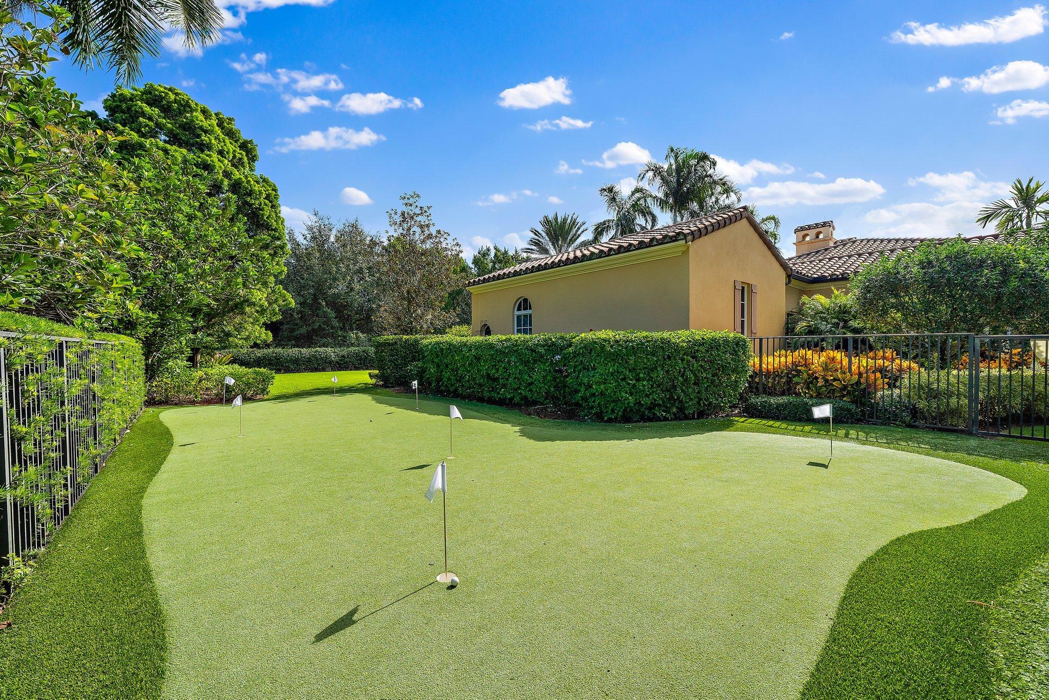 OLD PALM 4 - Residential