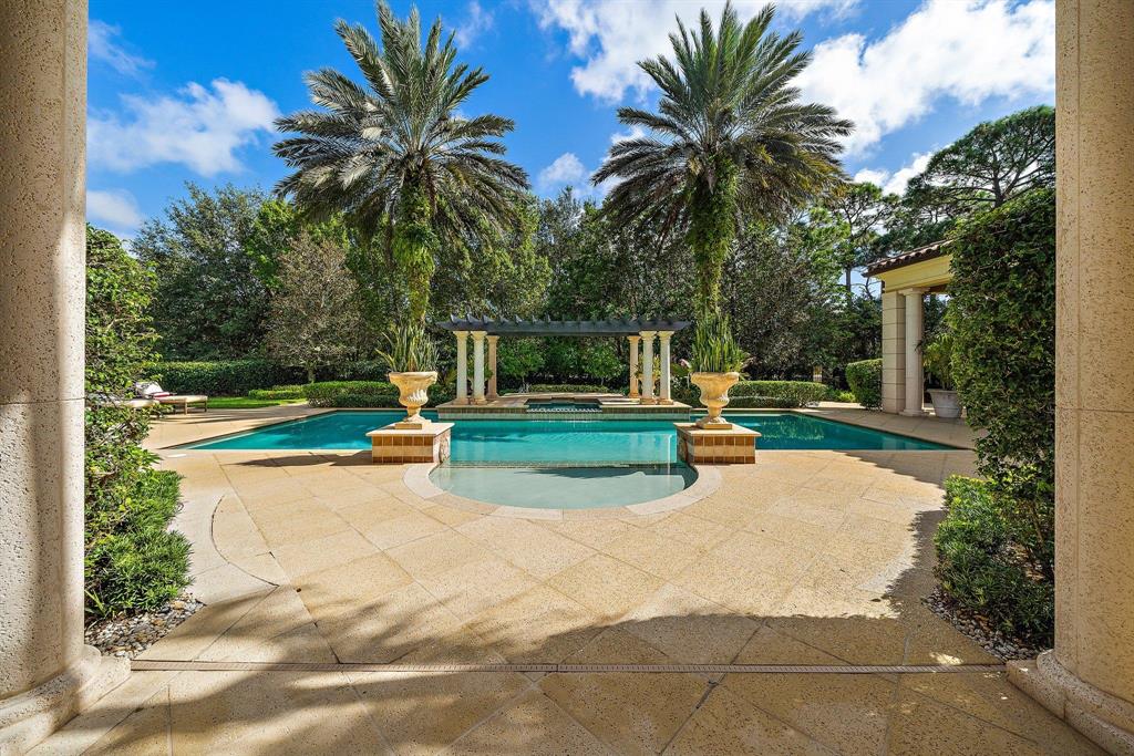 OLD PALM 4 - Residential