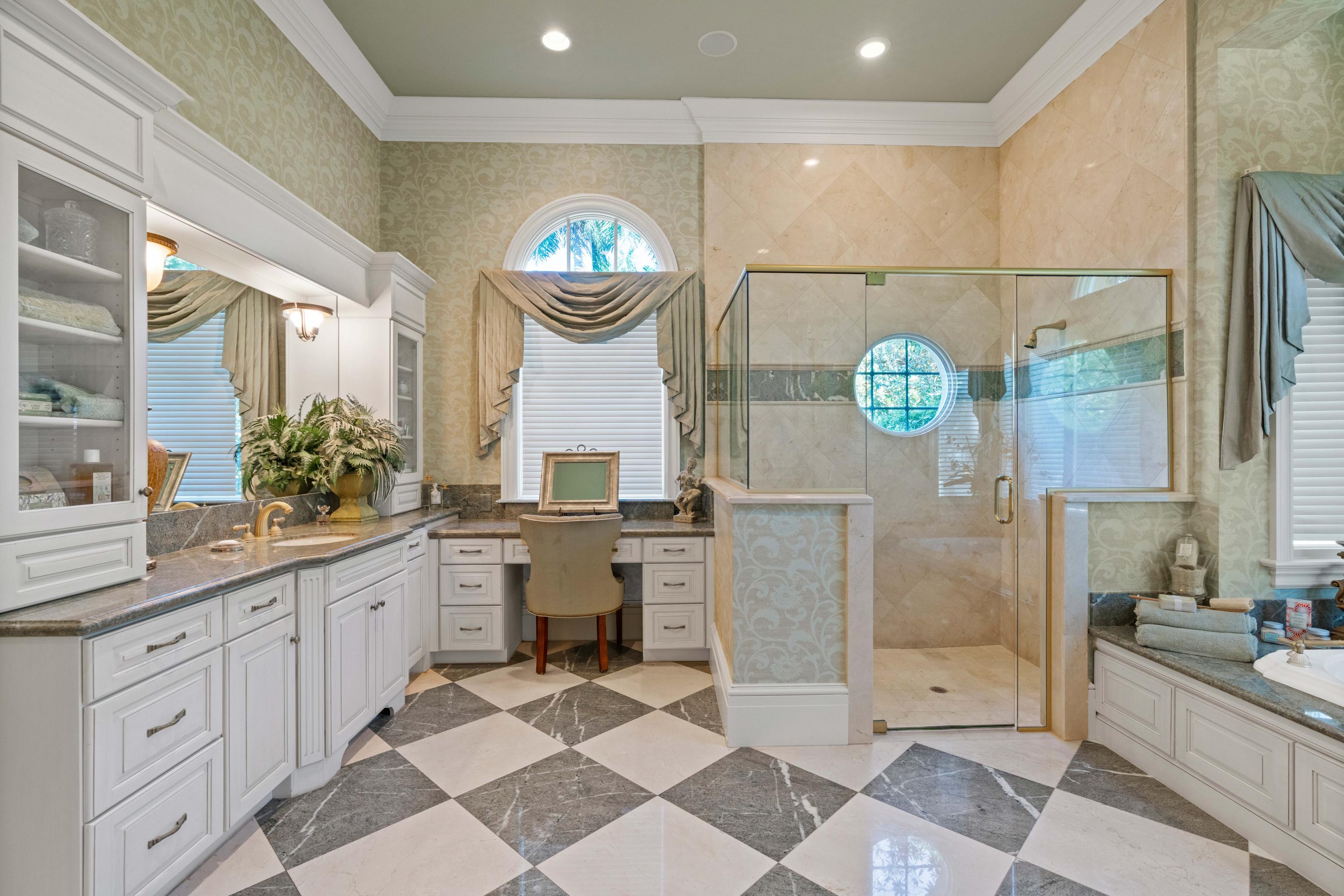 OLD PALM 4 - Residential