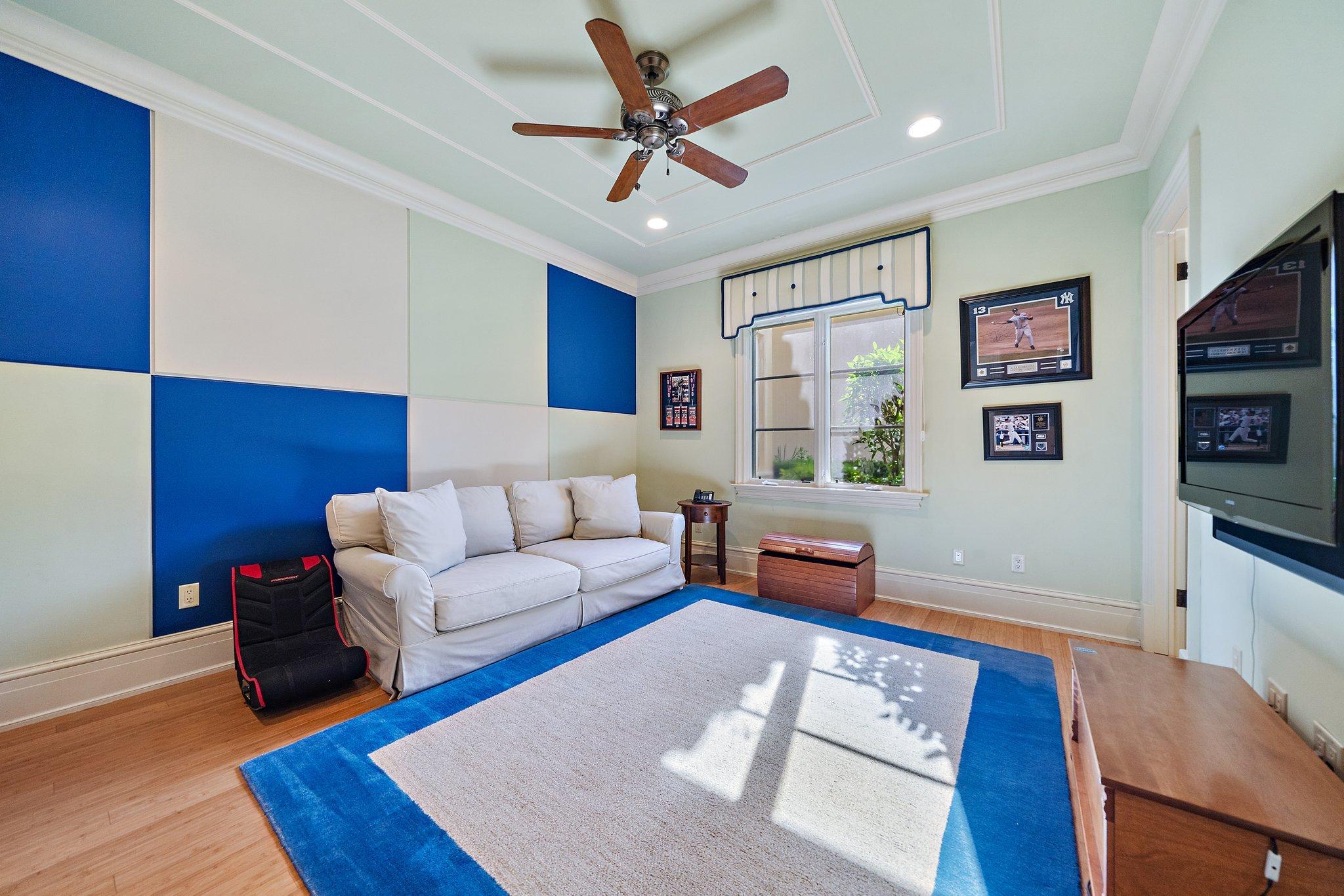 OLD PALM 4 - Residential