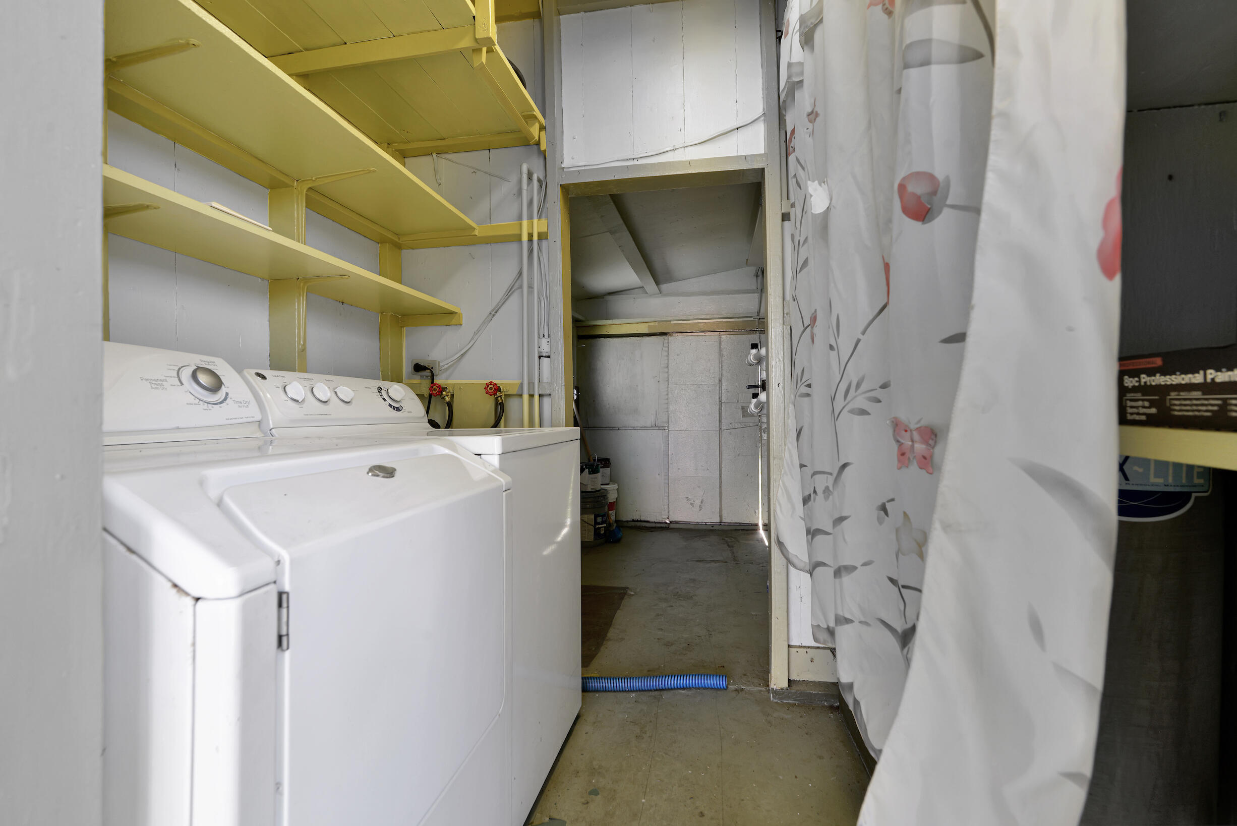 LYNNWOOD HOMESITES - Residential Lease