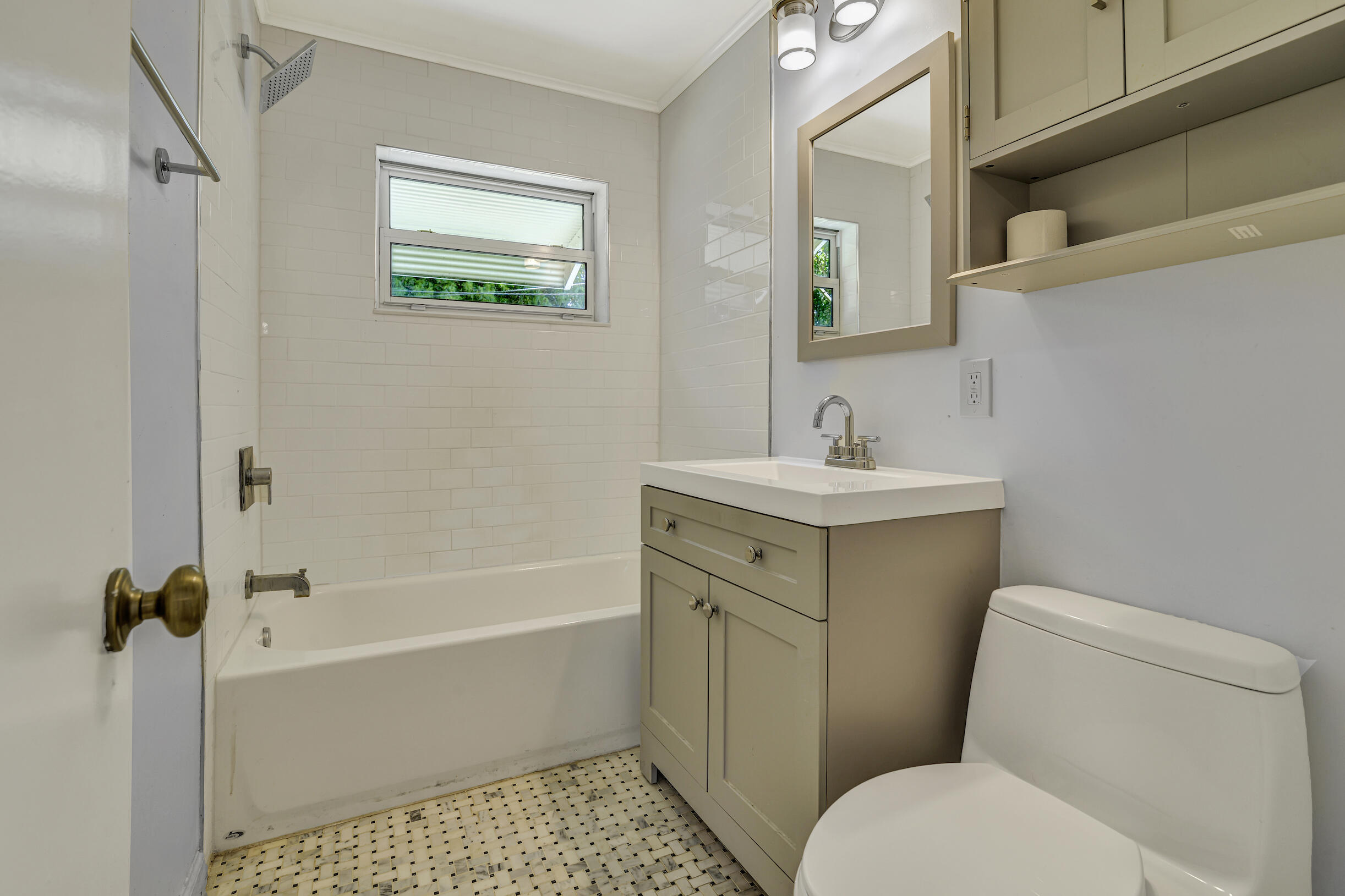 LYNNWOOD HOMESITES - Residential Lease