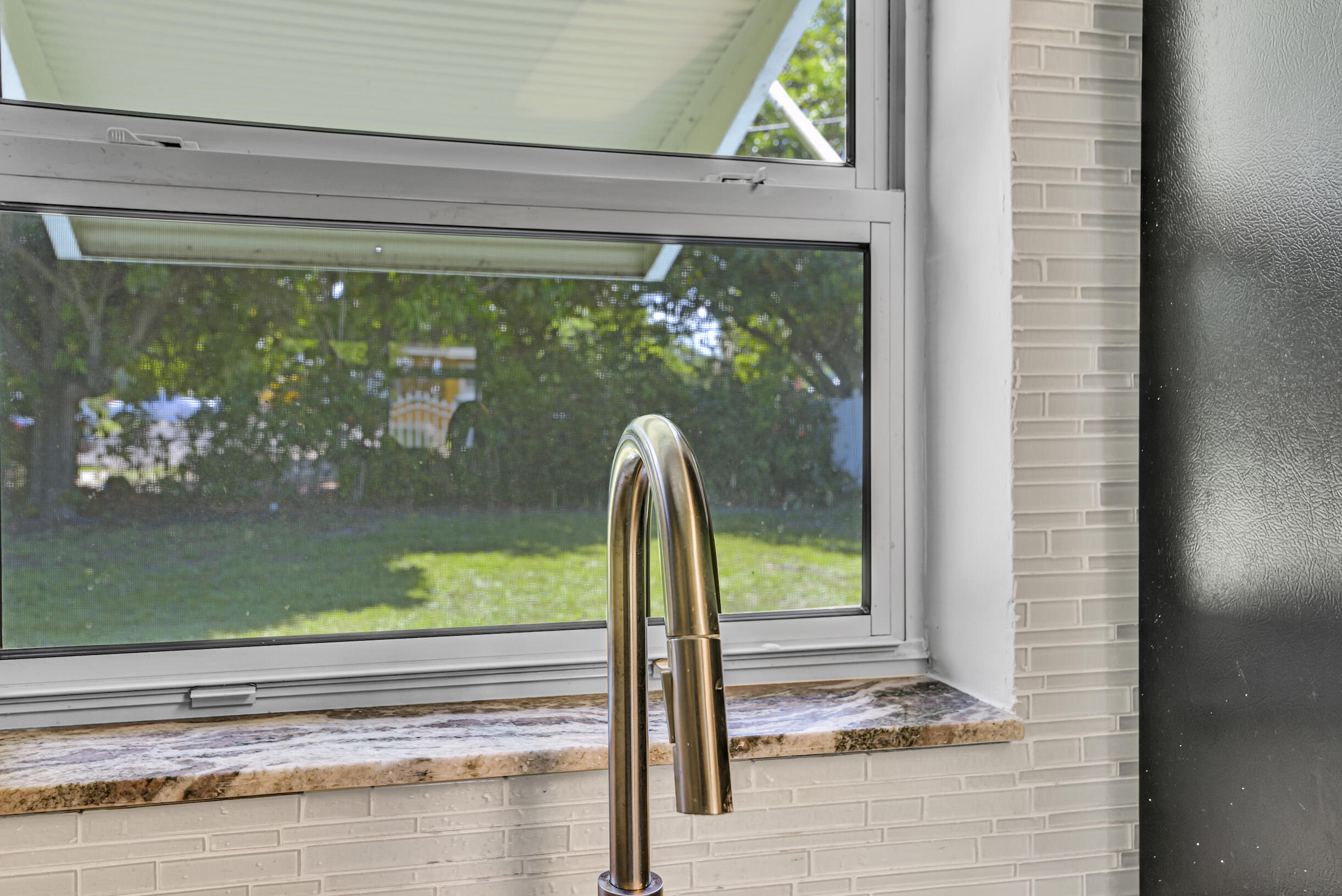 LYNNWOOD HOMESITES - Residential Lease