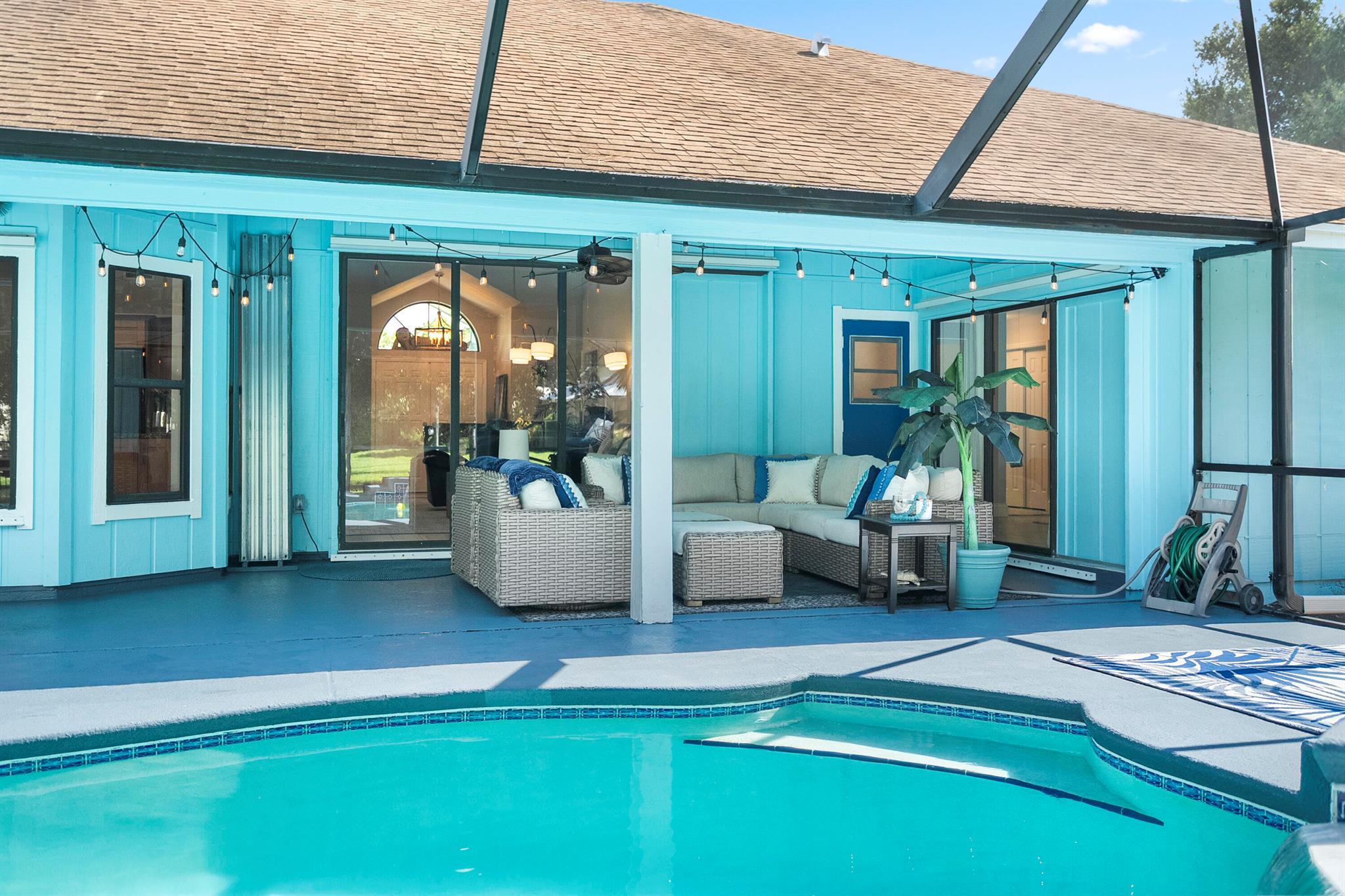 SABAL PALM ESTATES (AKA T - Residential