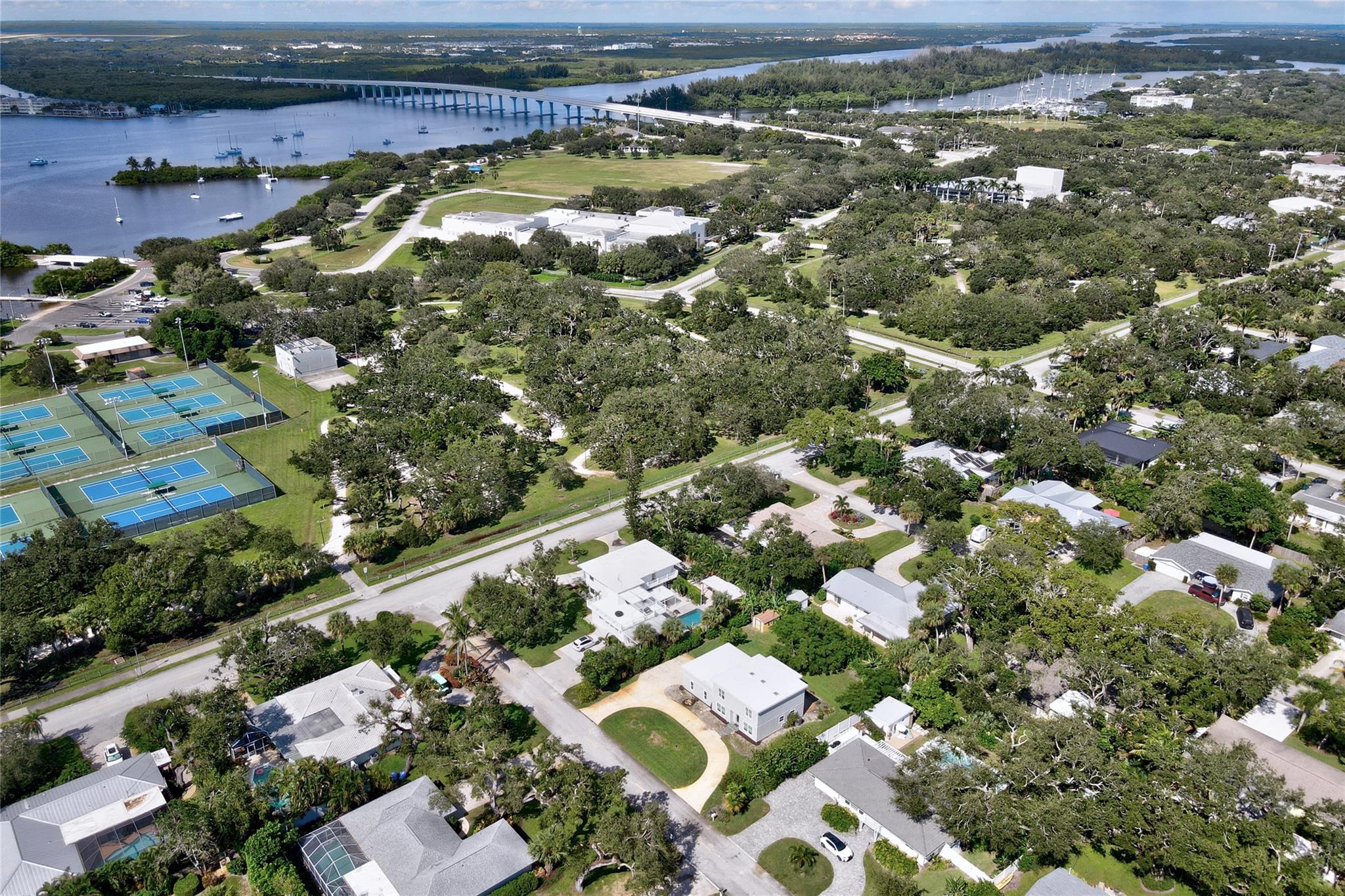 River Oaks Estates - Residential